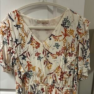 Elegant Floral Maxi Dress with Ruffle Sleeves